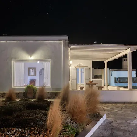 Feriehus Andrea's Tinos House *
